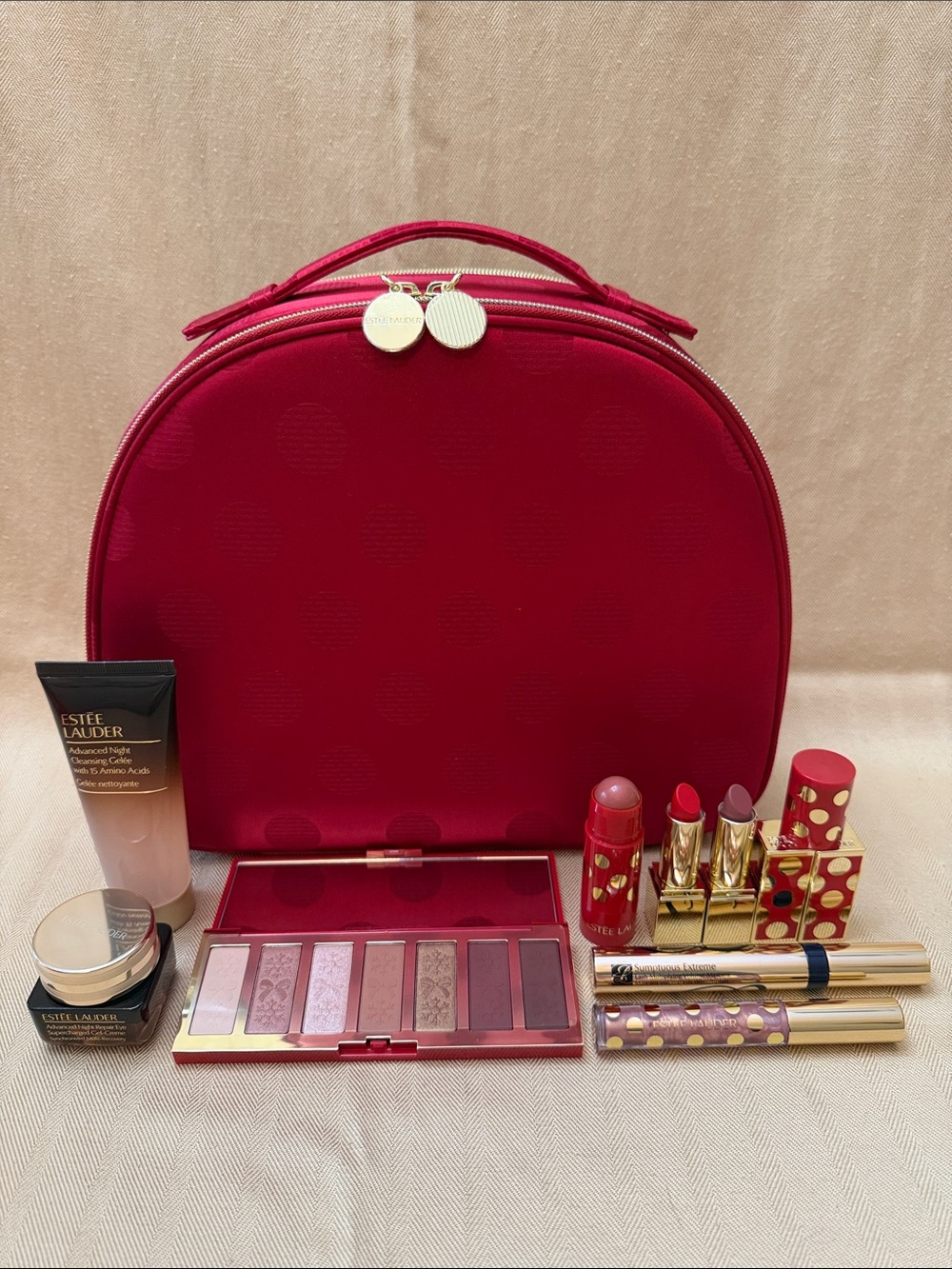 2025 Estée Lauder GLOW Block Buster limited edition make up set